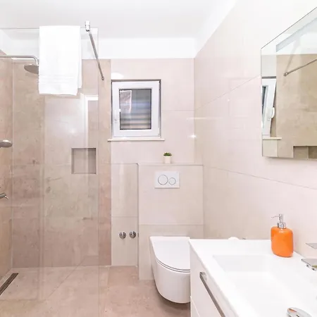 Twin With Bbq Area Apartment Trogir